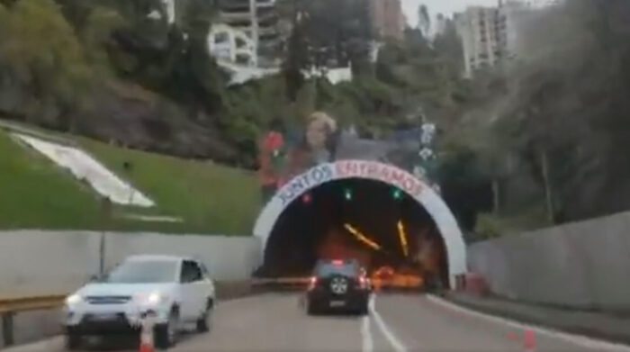 En el túnel Guayasamín se aplica contraflujos de 7:00 a 8:00 y 16:00 a 19:30. Foto: AMT