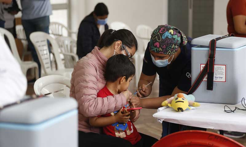 Las vacunas contra el covid-19 en Ecuador están autorizadas para la población desde los 3 años. Foto: Diego Pallero / EL COMERCIO