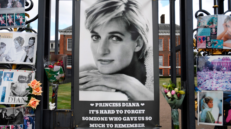 Hace 25 años la muerte de la Princesa Diana conmocionó a los británicos y todo el mundo. Foto: EFE