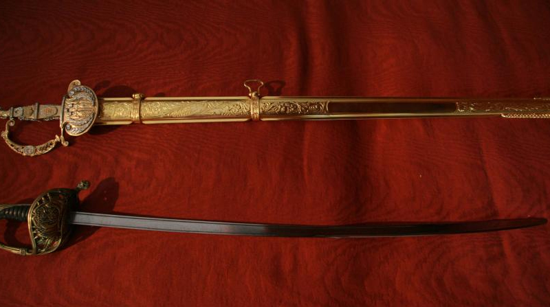 La espada estuvo presente en la posesión de Gustavo Petro el 7 de agosto. Foto: Diaro El Tiempo Colombia