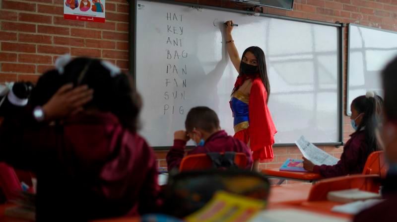 En 2019, Diana y diez profesoras más idearon un proyecto basado en los superpoderes. Foto: Diario El Tiempo Colombia