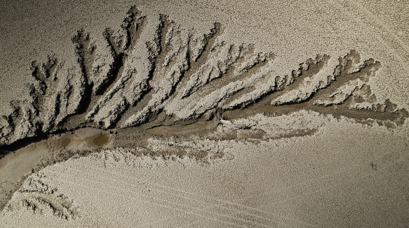 Imagen tomada desde un dron del pantano de Yesa. Foto: EFE