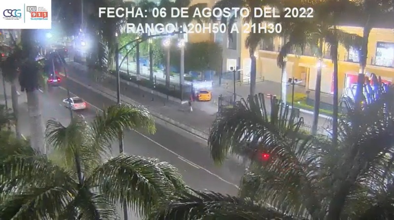 El Municipio de Guayaquil confirmó que las cámaras de videovigilancia sí funcionaban en la zona donde la víctima tomó el taxi informal. Foto: Captura de video CSCG
