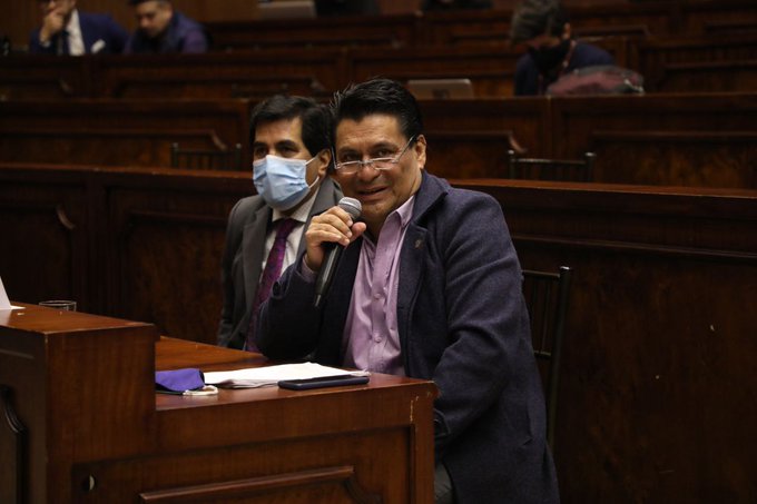 Carlos Figueroa compareció a la comisión de fiscalización este 9 de agosto. Foto: Asamblea