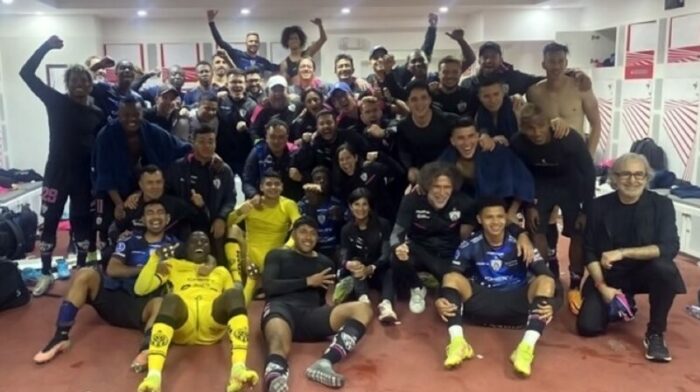 Jugadores de Independiente del valle festejan su semana triunfal. Foto: Independiente del Valle.