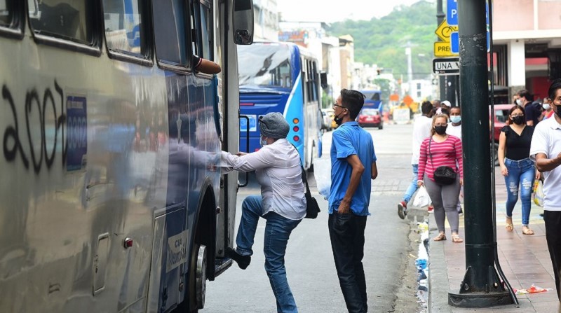 Plan de seguridad para el transporte público de Guayaquil