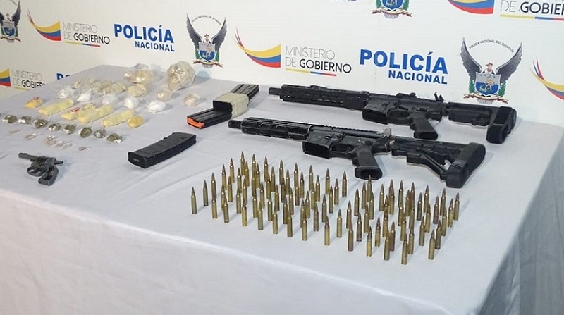 Decomisan fusiles en Posorja, parroquia rural de Guayaquil
