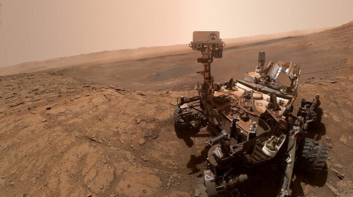 El rover Curiosity de la NASA descubrió un mineral llamado tridimita. Foto: Twitter @bleuoccitanie