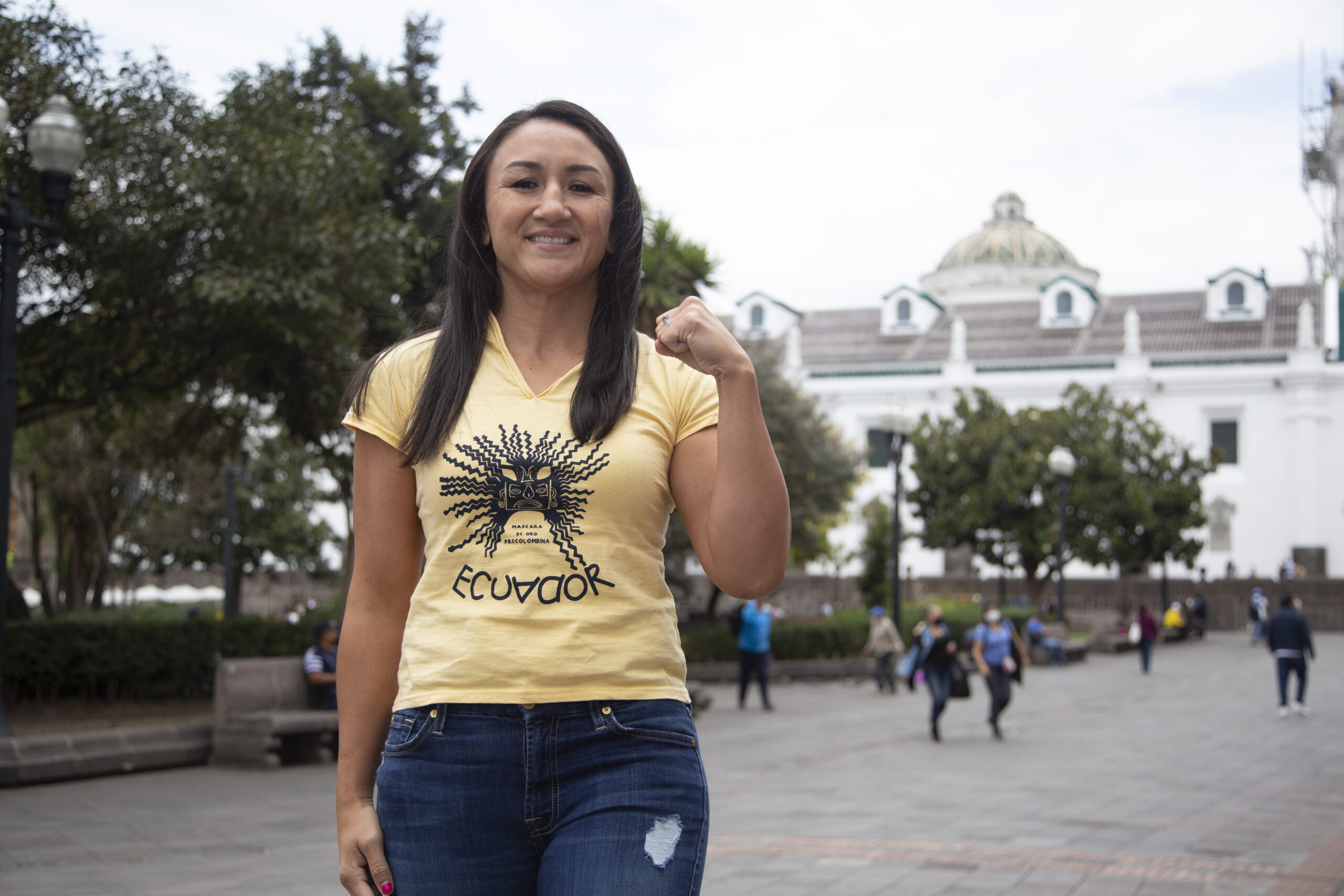 La estadounidense de madre ecuatoriana, Carla Esparza y actual campeona de la UFC visito a sus familiares en Quito . Foto: Diego Pallero/ El Comercio