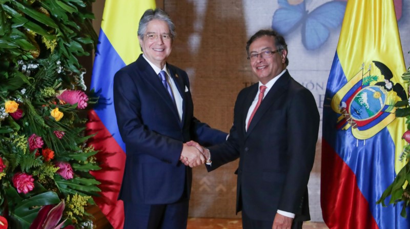 Este domingo se llevó a cabo la posesión del presidente de Colombia, Gustavo Petro, Guillermo Lasso asistió a la ceremonia. Foto: Presidencia Ecuador.
