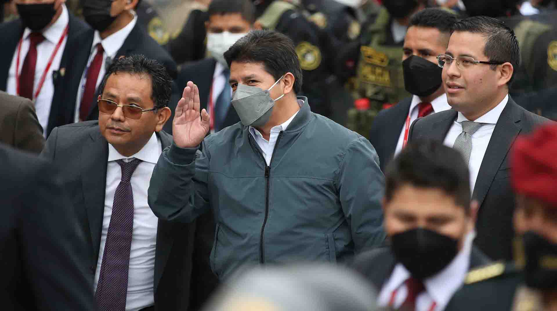 El presidente de Perú, Pedro Castillo, rechazó la renuncia del primer ministro, Aníbal Torres, lo que provocó que este siguiera en su cargo. Foto: EFE.