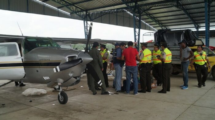 La Fuerza Aérea Ecuatoriana (FAE) logró la captura de seis personas relacionadas a la operación de avionetas con cocaína en Ecuador. Foto: Cortesía Ministerio de Gobierno