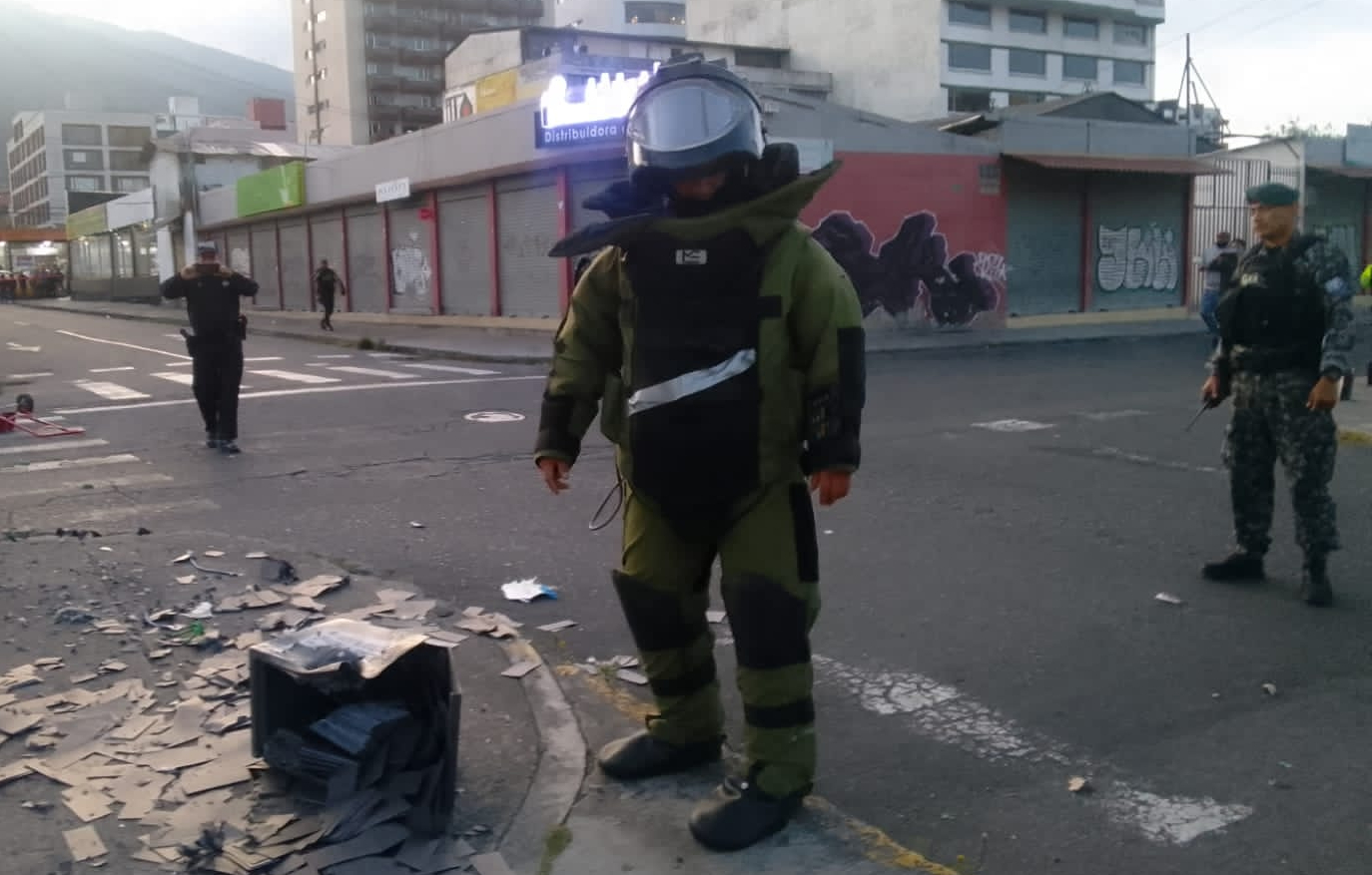 La Policía realizó, el 15 de agosto del 2022, la detonación controlada de un objeto sospechoso, en el sector de Iñaquito. Foto: Cortesía/Policía