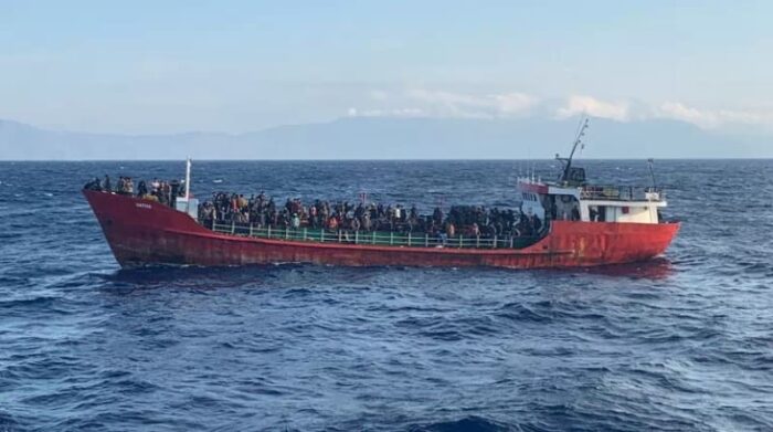 Imagen referencial. La guardia costera de Grecia rescató a 29 migrantes que naufragaron. Foto: Hellenic Coast Guard