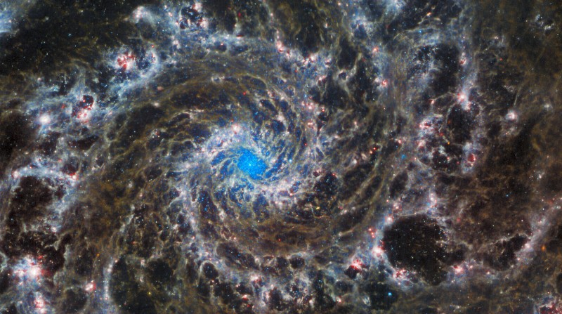 La galaxia fue captada por los telescopios espaciales James Webb y Hubble. Foto: Agencia Europea Espacial