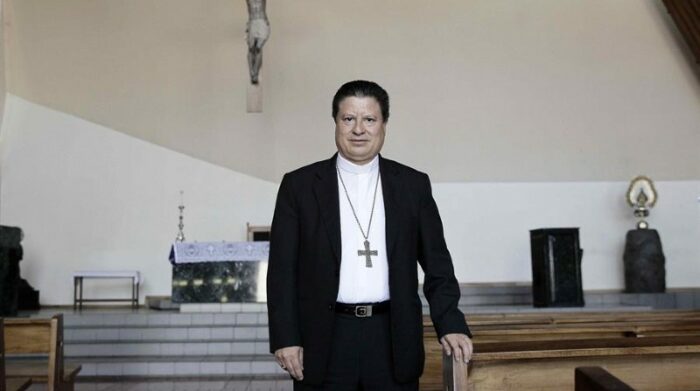 El arzobispo de San José, José Rafael Quirós, en una fotografía de archivo. Foto: EFE