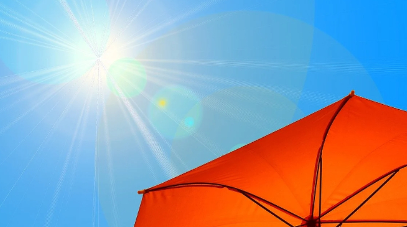 El uso de protector solar medicado es la principal recomendación para evitar enfermedades relacionadas con la piel. Foto: Internet