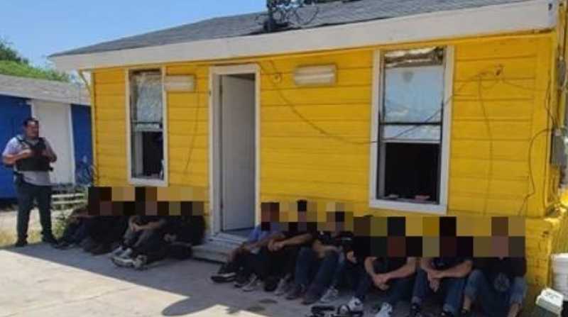 El pasado 19 de julio, los oficiales recibieron información sobre una residencia en Alton, Texas, que operaba como escondite de migrantes ilegales. Foto: Cortesía Nashville Noticias