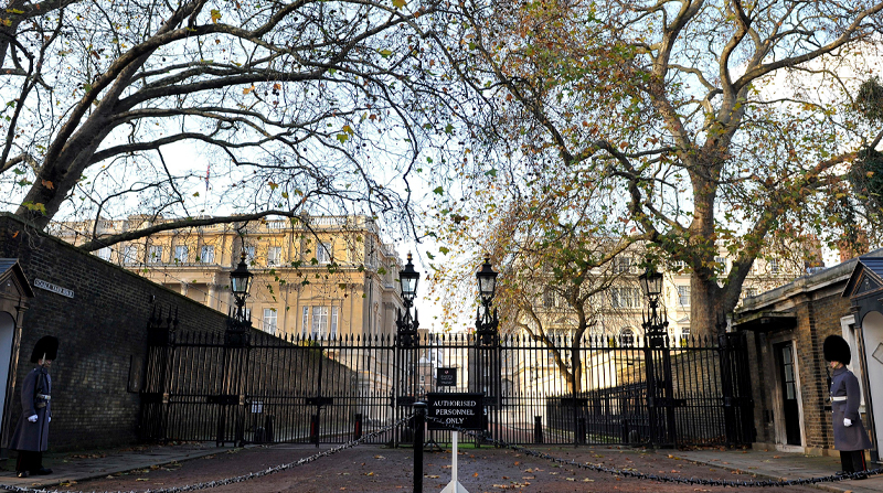 Exterior de Clarence House, hasta ahora la residencia oficial del príncipe Carlos de Inglaterra. Foto: EFE