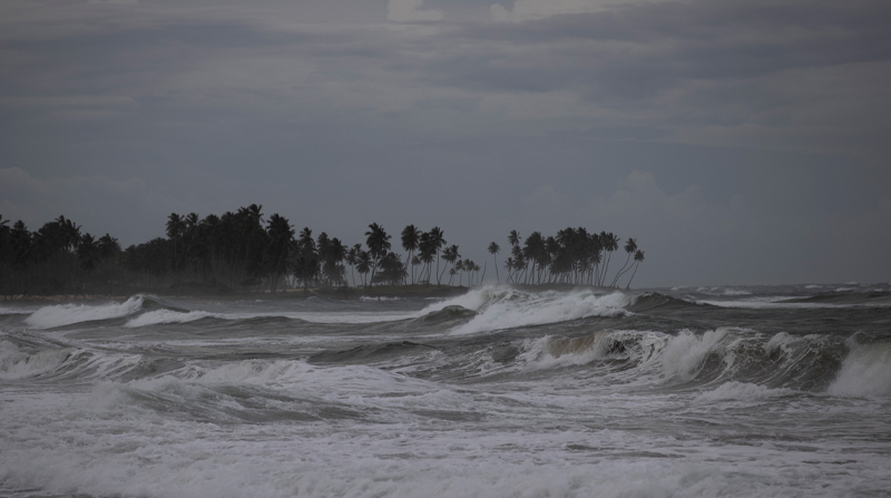 De acuerdo con los pronósticos, las lluvias acumuladas a causa del huracán oscilarán entre los 100 y los 300 milímetros. Foto: EFE