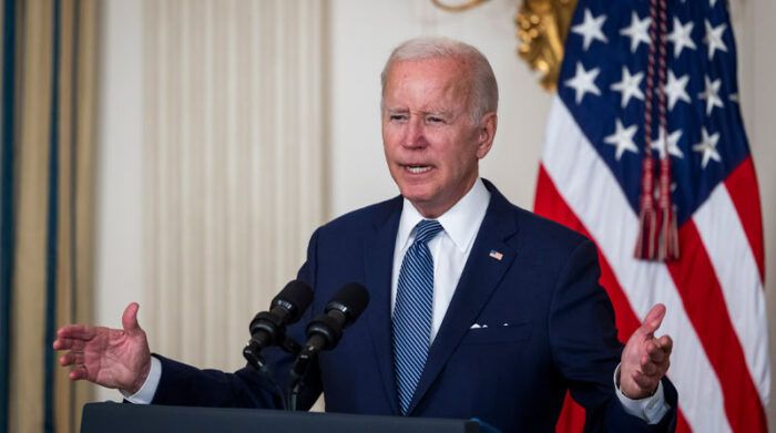 El presidente Joe Biden ordenó que los objetos fueran abatidos porque estaban a una altura que podía interferir con la trayectoria de aviones comerciales. Foto: archivo / EFE