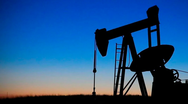 Imagen referencial. La amenaza va dirigida a las empresas y países que quieran poner un limite al precio del petróleo ruso. Foto: Pixeles