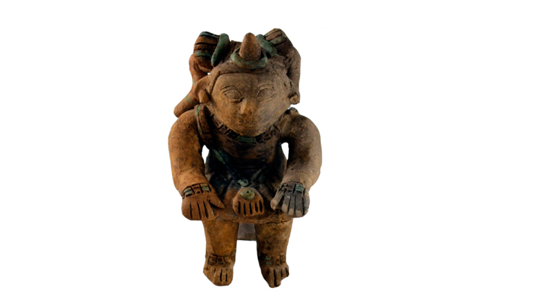 Una figura de la cultura prehispánica Jama-Coaque, llamado Tocado con cuerno, tras un estudio entre México y Ecuador. Foto: EFE