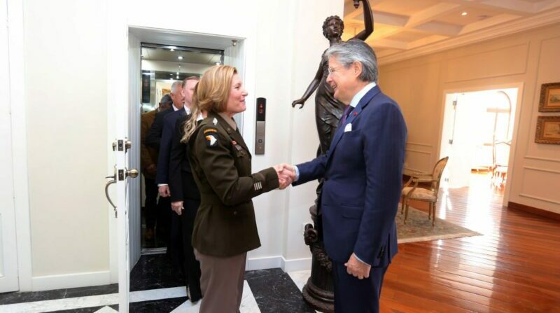 Laura Richardson se reunió con el presidente Guillermo Lasso. Foto: Cortesía Presidencia.