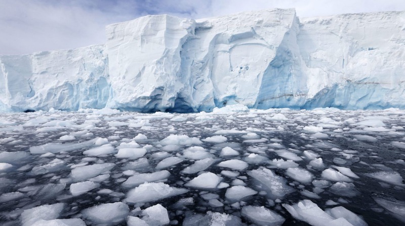 Según observaciones satelitales, el hielo marino del Ártico alcanzó este año su extensión mínima. Foto: EFE.