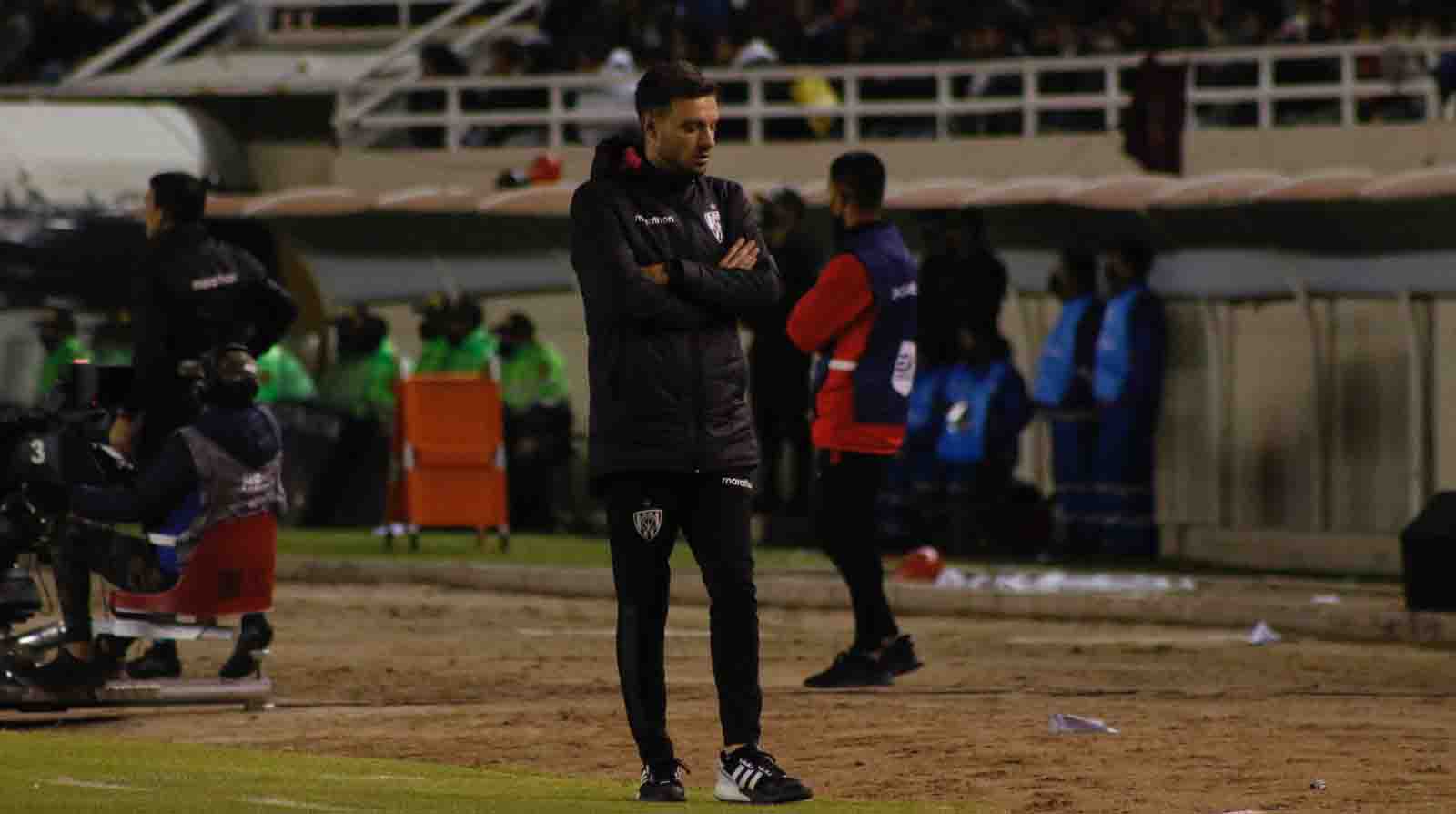 Martín Anselmi, entrenador de Independiente en el Estadio Monumental de la UNSA en Arequipa Perú en la Copa Sudamericana 2022. Foto: Facebook Independiente del Valle.