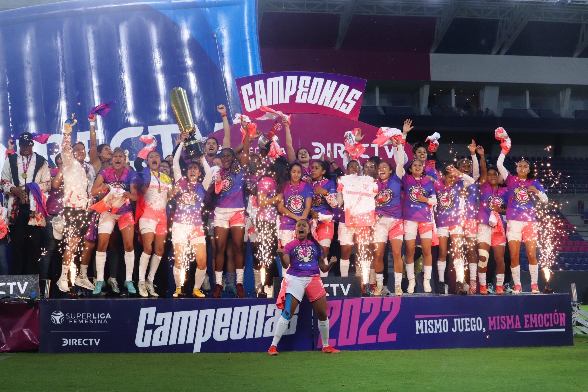 Ñañas consiguió su primer campeonato de la Superliga Femenina. Foto: Twitter Superliga