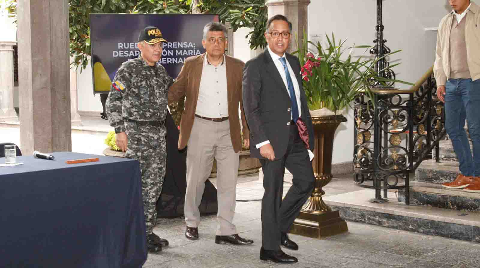 Autoridades del Gobierno de Ecuador ofrecieron una rueda de prensa para informar sobre el caso de la desaparición de María Belén Bernal. Foto: Carlos Noriega / EL COMERCIO.