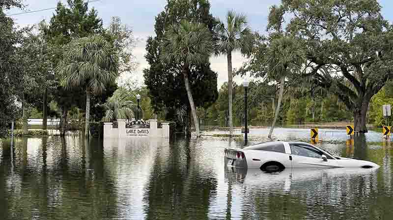 Imagen referencial. El huracán Ian dejó cientos de destrozos tras su paso por Florida, en Estados Unidos. Foto: EFE