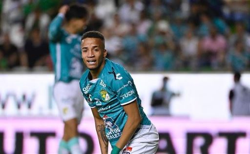 Byron Castillo es defensa en el club mexicano León. Foto: Instagram Byron Castillo