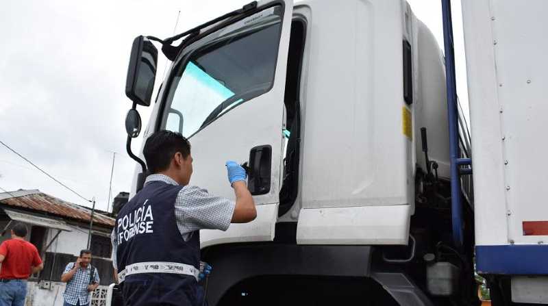 Imagen referencial. Un camión que transportaba quintales de azúcar fue localizado en el sur de Quito. Foto: Archivo.