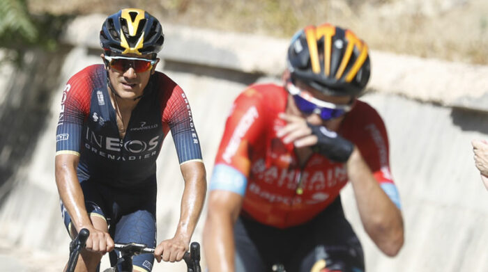 Richard Carapaz (izq.), ciclista ecuatoriano que compite en la Vuelta a España 2022. Foto: EFE