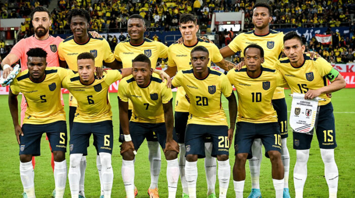 La Selección de Ecuador estrenó su nueva camiseta en los amistosos de septiembre, antes del Mundial de Qatar 2022. Foto: EFE