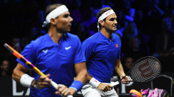 Roger Federer (der.) y Rafael Nadal en el partido de dobles de la Laver Cup el 23 de septiembre del 2022. Foto: EFE