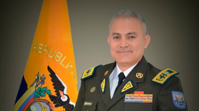 El general Fausto Salinas, comandante general de la Policía Nacional, anunció que el lunes pondrá su cargo a disposición. Foto: Policía Nacional