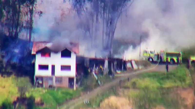 Un incendio estructural se registró en una vivienda del cantón Biblián. Foto: Cortesía ECU 911