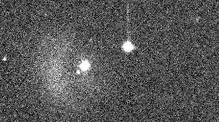 La NASA envió otra nave para capturar el momento en el que DART impactaría con el asteroide. Foto: Captura