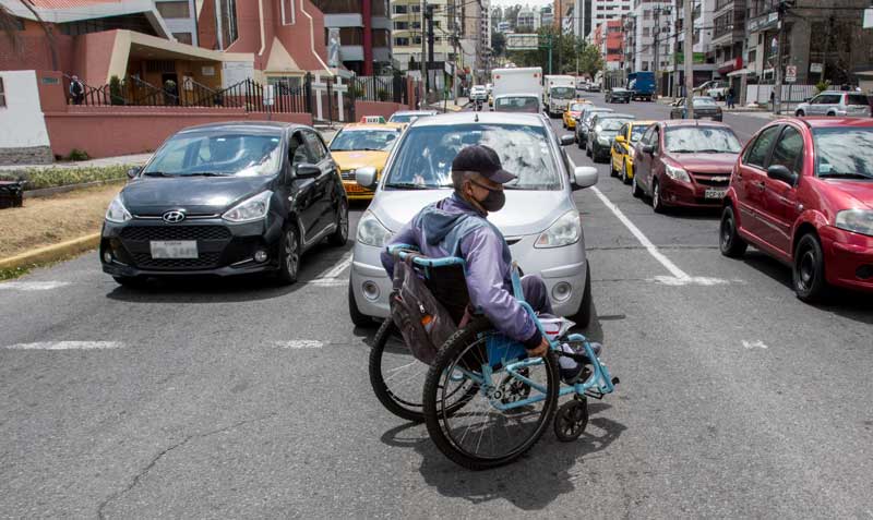 Marcos Rivas ha sido víctima de discriminación en el sistema de transporte municipal. Foto: Carlos Noriega / EL COMERCIO