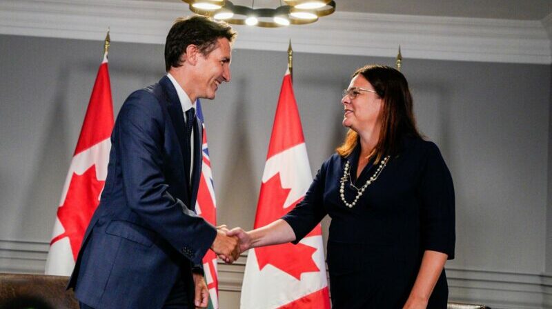 El primer ministro de Canadá ordenó a sus ministros y a la Policía, la protección e investigación del acoso a periodistas mujeres. Foto: Twitter @JustinTrudeau.