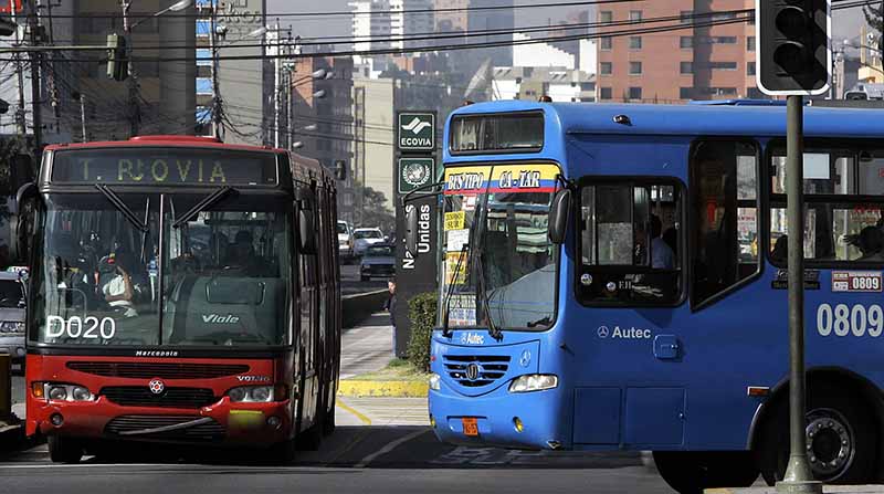 Foto referencial. En lo que va del año han ocurrido 166 siniestros de tránsito en Quito, en los que se ha visto involucrado buses de transporte público. Foto: Archivo / EL COMERCIO