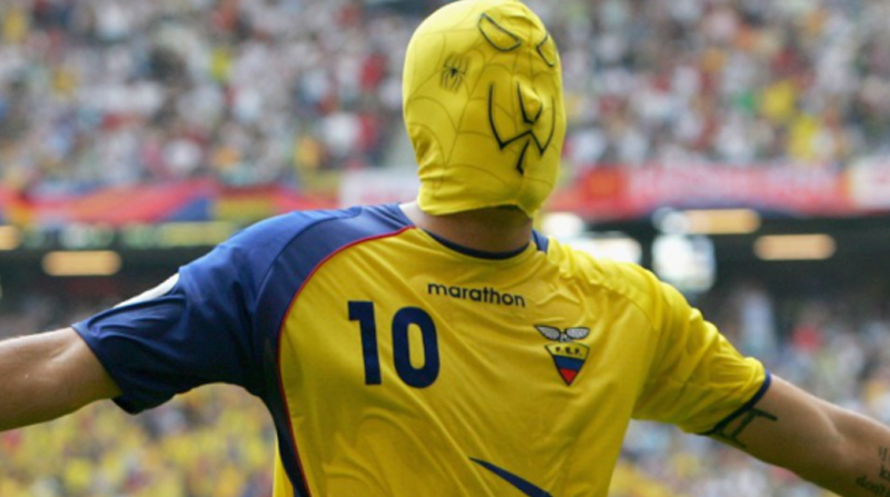 Jaime Iván Kaviedes celebra el gol marcado a Costa Rica en Alemania 2006. Foto: Twitter @fifaworldcup_es