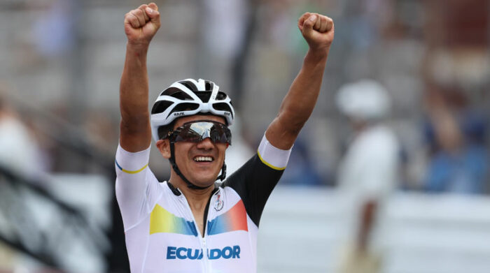 Richard Carapaz, ciclista ecuatoriano que ganó la medalla de oro en Tokio 2020. Por estos días, 'Richie' realiza su pretemporada en Ecuador. Foto: Archivo / EFE