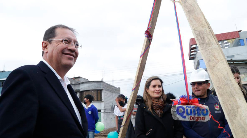 Alcalde de Quito entre los llamados por Fiscalía por presunto fraude procesal en sentencia que intenta limitar los derechos políticos de Jorge Yunda. Foto: Twitter de Santiago Guarderas