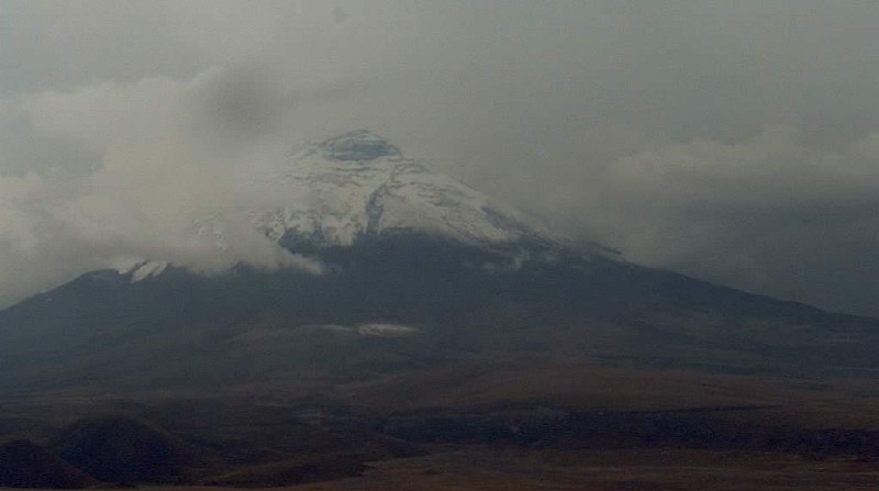El volcán Cotopaxi se encuentra en alerta amarilla lo que implica que se tomen medidas de precaución en zonas de riesgo. Foto: Instituto Geofísico