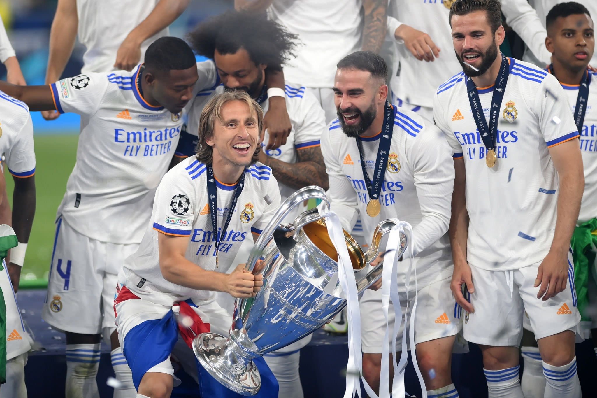 Luka Modric, nuevo rostro de Sofascore, levantando el trofeo de la Champions League, con el Real Madrid. Foto: Twitter del deportista