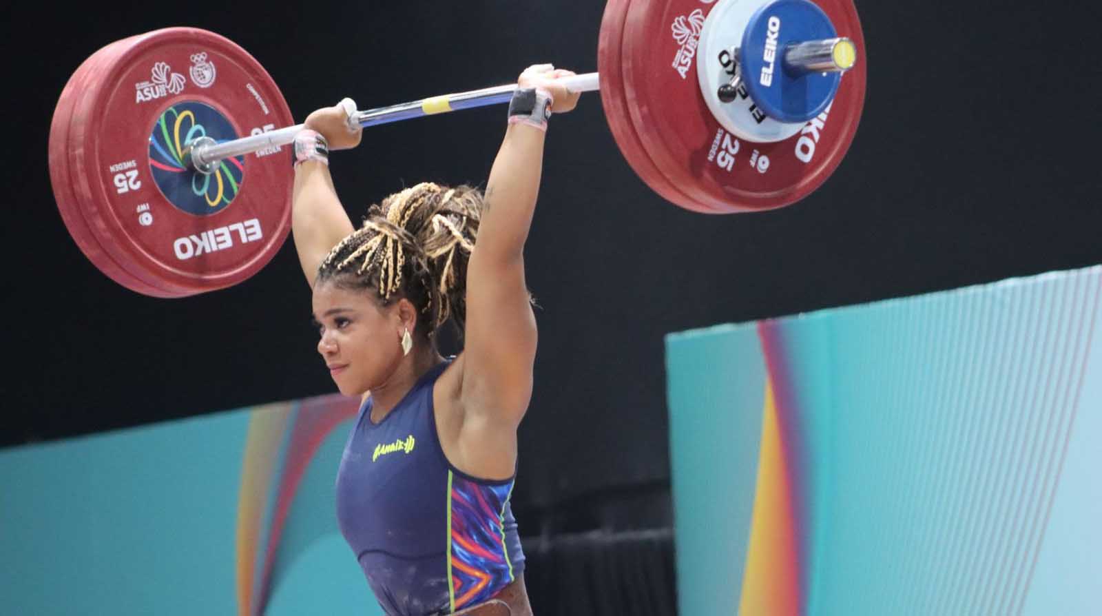La ecuatoriana Angie Paola Palacios ganó la medalla de oro del levantamiento de pesas, categoría 76 kg, de los Juegos Suramericanos Asunción 2022.